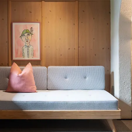 圣荷尔豪斯酒店 酒店