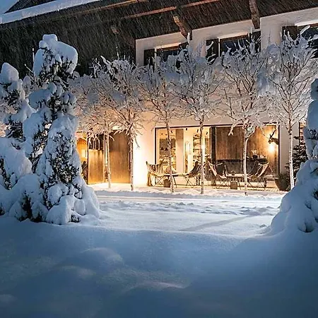 Schoenherr Haus Hotel 4*