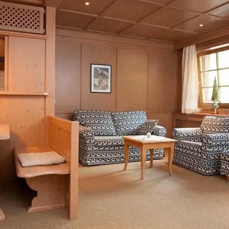 Schoenherr Haus فندق نيوستيف ام ستوبيتا