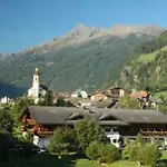 Schoenherr Haus Hotel 4*