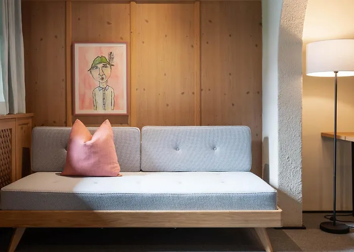 Schoenherr Haus Hotel